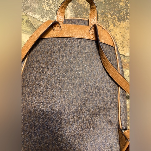 Michael Kors Abbey Brown/acorn medium  studded backpack - Picture 5 of 14